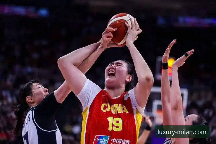 深度解析中国女篮战术调整：从一大四小到双塔制胜的实用指南